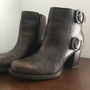 Born Ondine healed leather Booties, Size 6